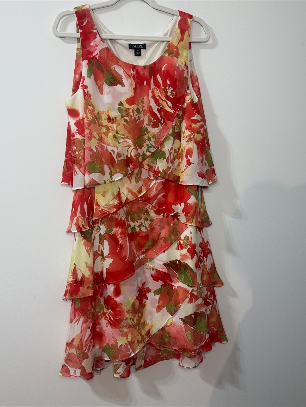 SLNY Red Floral Tiered Chiffon Overlay Dress with Green Accents - Size 16